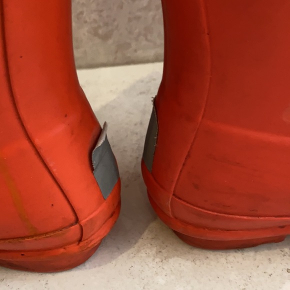 ⭕️Sold⭕️Hunter boots in orange - Picture 3 of 8